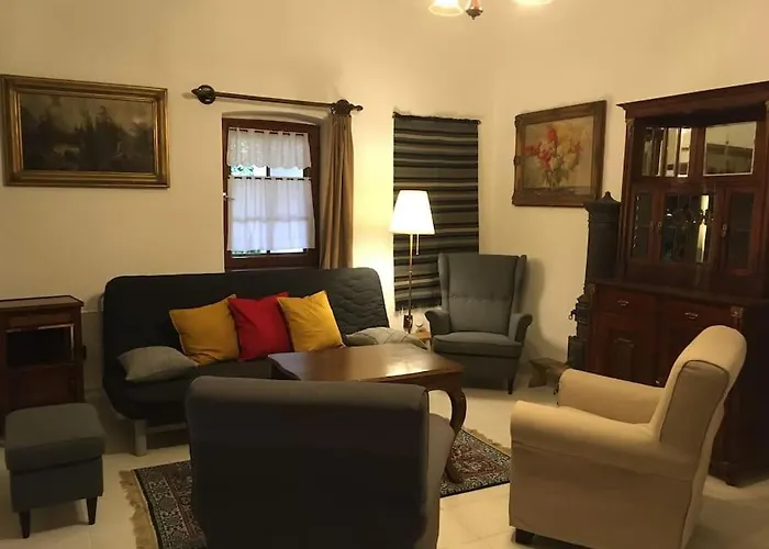 בית נופש Kertbol A Hegyre Nyaralohaz *